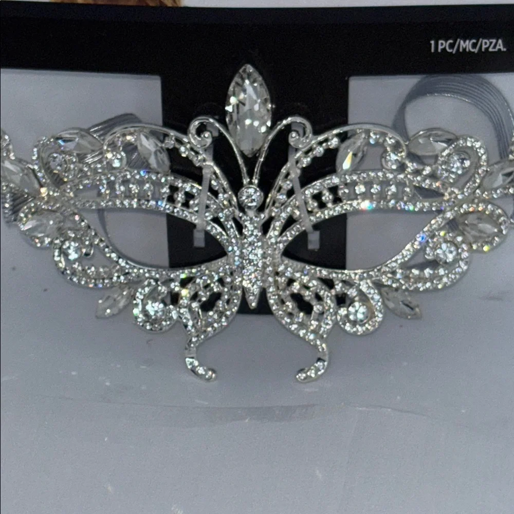 Jeweled Masquerade Mask - Silver - Picture 2 of 7